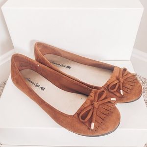 american eagle | camel fringe flats